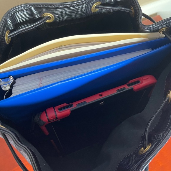 Louis Vuitton Epi Noe GM - Picture 16 of 16